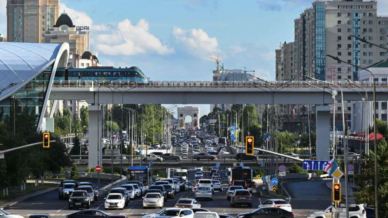 Численность жителей Астаны превысила 1,7 млн человек