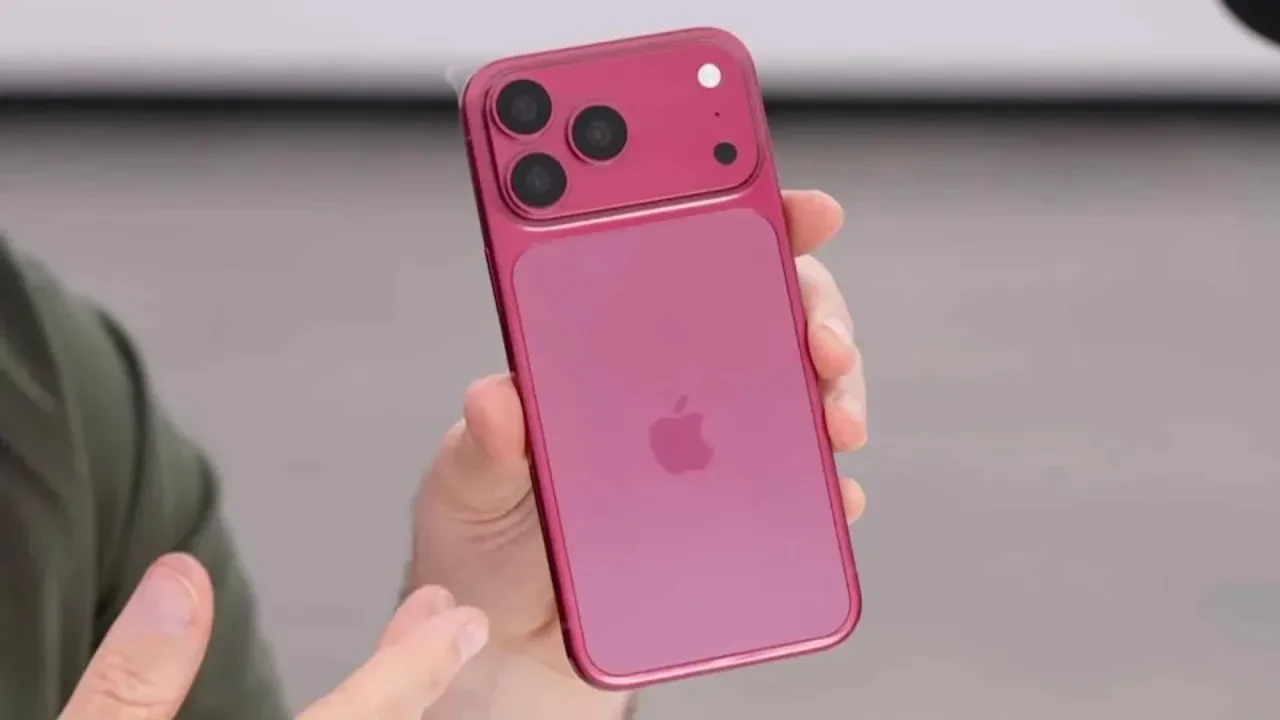 Мошенники “ловят” потенциальных покупателей под видом предзаказа iPhone 18