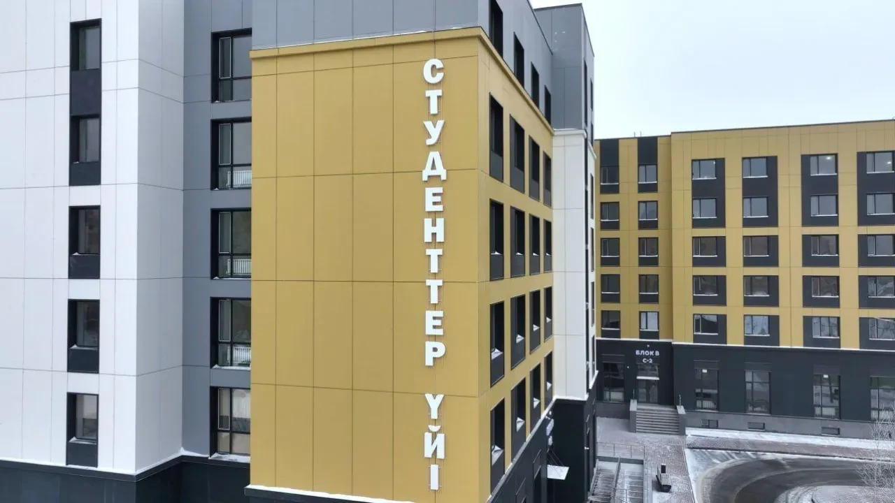 Комендант общежития, собиравшая деньги от имени университета получила приговор на два года